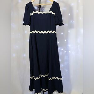 Chic Navy and White Maxi Dress